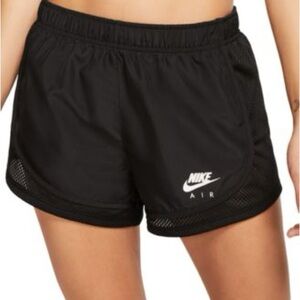Nike Black Athletic Shorts for Performance